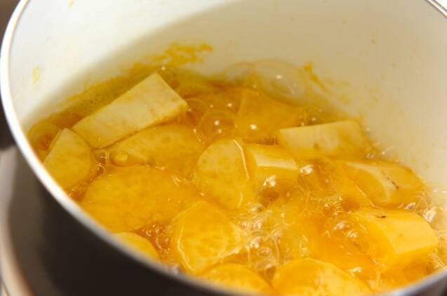 サツマイモのオレンジ煮茶巾の作り方の手順3