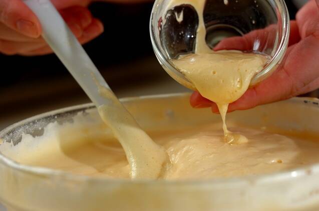 かわいい！華やか桃のヨーグルトムースケーキの作り方の手順7