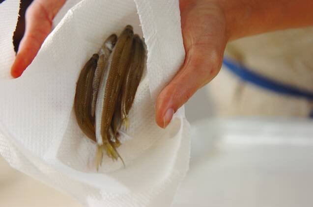 ワカサギの唐揚げの作り方の手順1