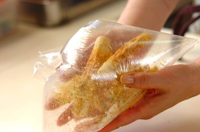 ちくわのカレーチーズフライの作り方の手順1