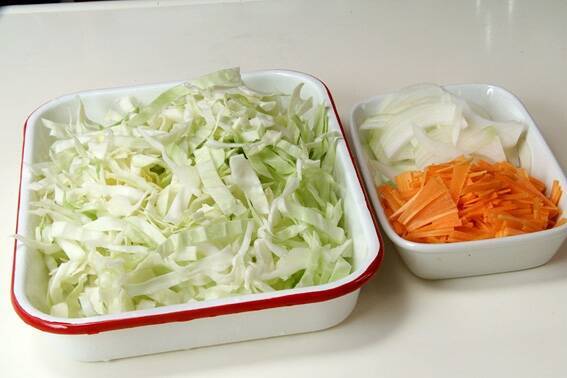 コ－ルスロ－サラダの作り方の手順1