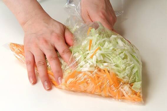 コ－ルスロ－サラダの作り方の手順5