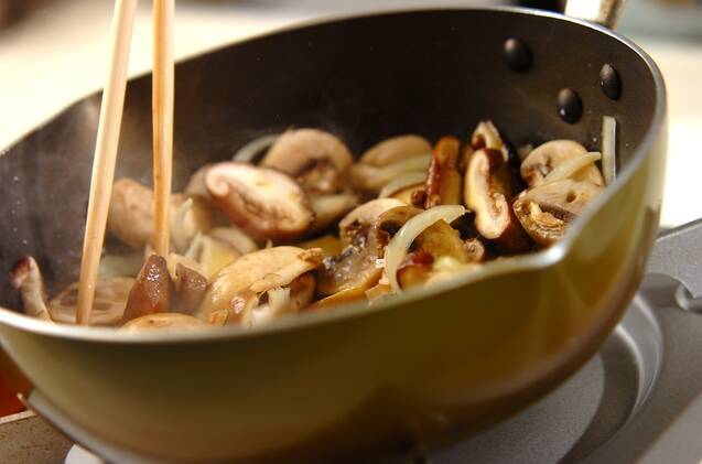 豆とキノコのディップの作り方の手順2