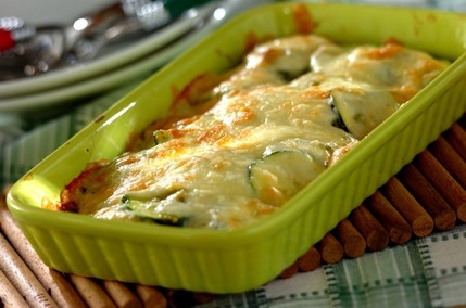 ズッキーニのバジルチーズ焼き