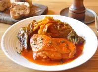 鶏肉と春キャベツのトマト煮　by 保田美幸さん