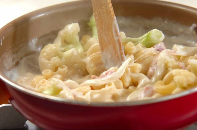 カリフラワーとマカロニのグラタンの作り方の手順5