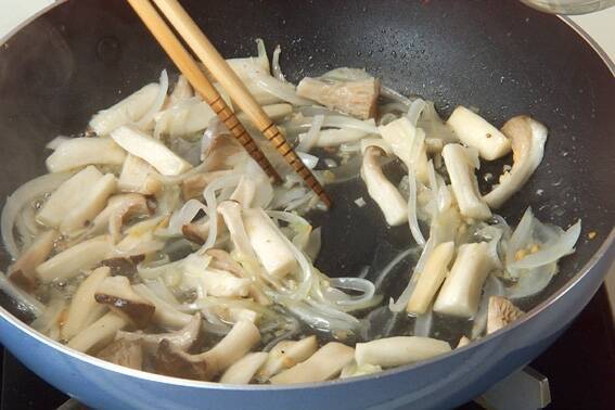 簡単クリームペンネの作り方の手順5