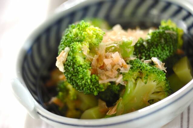 ブロッコリーとナメタケの和え物