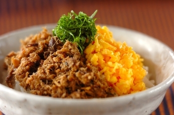 サバ缶そぼろ丼