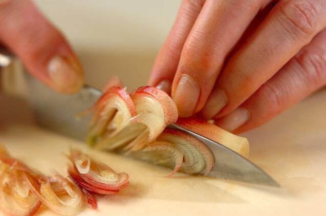 ミョウガのお吸い物の作り方の手順1