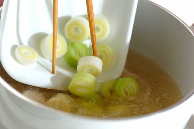 鶏肉のすまし汁の作り方の手順2