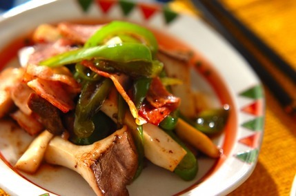 エリンギとベーコンのソース炒め