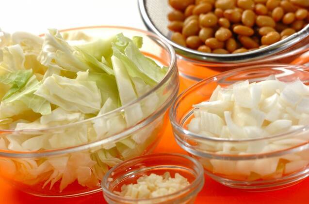 栄養満点！簡単鮭缶と大豆のトマト煮 by 杉本 亜希子さんの作り方の手順1