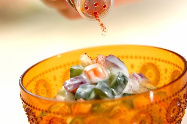 キュウリのクミンヨーグルトサラダの作り方の手順4