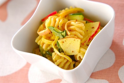 マカロニサラダ