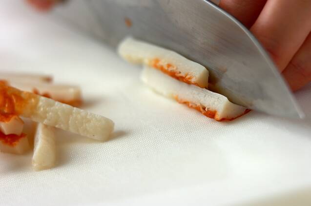 ちくわの塩昆布炒めの作り方の手順1