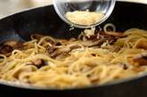 キノコの和風パスタの作り方4