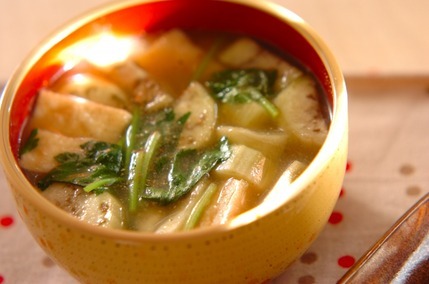 ナスと油揚げのみそ汁