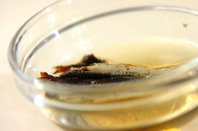 エスニック風親子丼の作り方の手順1