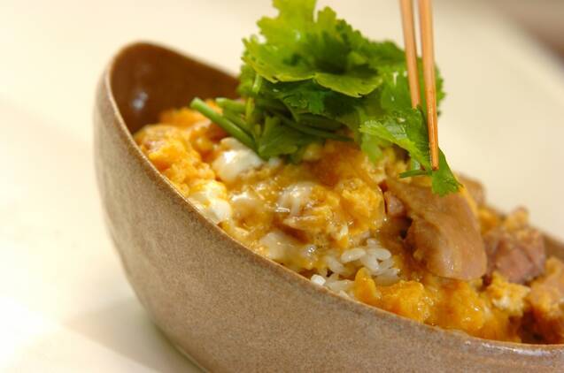 エスニック風親子丼の作り方の手順6