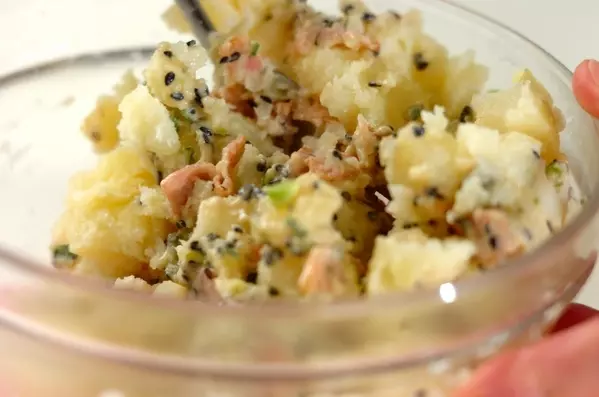 ゴママヨネーズポテトの作り方4