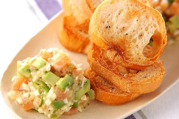 サーモンブルスケッタ