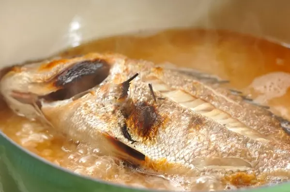 鍋で炊く！ふっくらおいしい鯛飯の作り方2