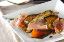 カボチャのソテー生ハムのせ