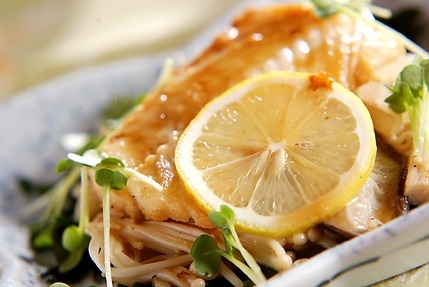 白身魚のレモン蒸し