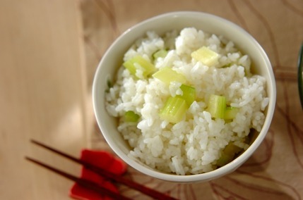 セロリ混ぜご飯