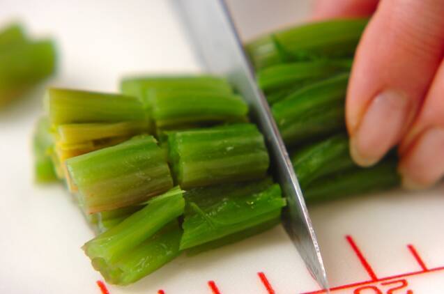 ホウレン草の納豆和えの作り方の手順1