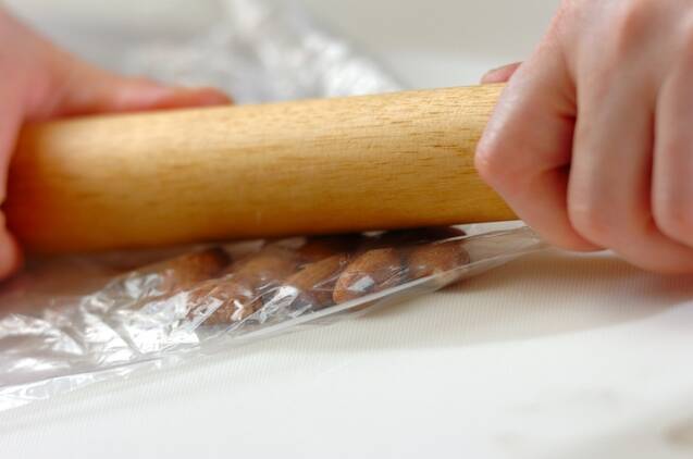 ブロッコリーのアーモンド和えの作り方の手順1