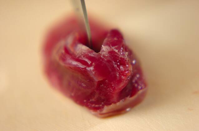 砂肝とセロリのマヨ炒めの作り方の手順1