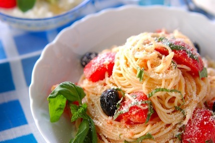 トマトの冷パスタ