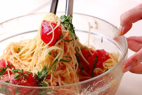 トマトの冷パスタの作り方の手順7