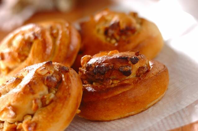 メープルナッツロール