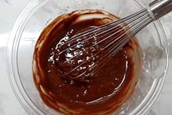 板チョコで本格的！ショコラマドレーヌの作り方の手順9