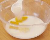 かぼちゃ生地でスティックパンとシナモンロールの作り方1