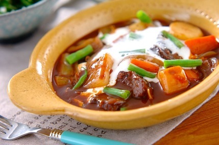 濃厚！ビーフシチュー デミグラス缶で簡単 本格的な味わいに