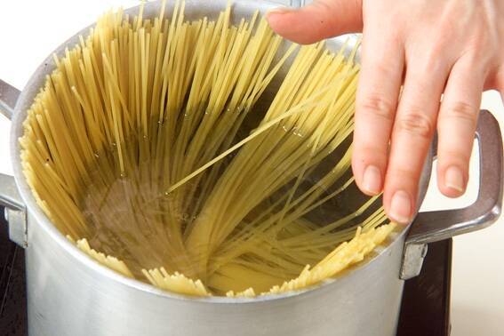 ペペロンチーノの作り方の手順3