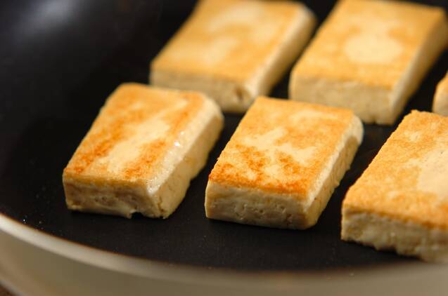 キノコと豆腐のチャンプルーの作り方の手順3