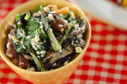 春菊とホウレン草の白和え