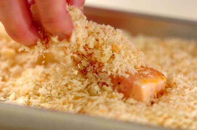 エンドウ豆入り卵とじトンカツ丼の作り方の手順2