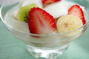 果物いろいろ杏仁豆腐