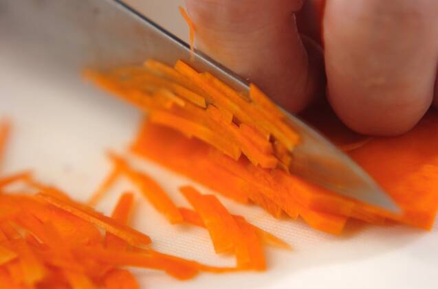 ニンジンしりしりの作り方の手順1