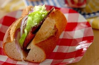 ローストビーフのサンドイッチ