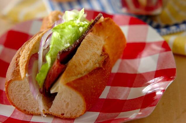 ローストビーフのサンドイッチ