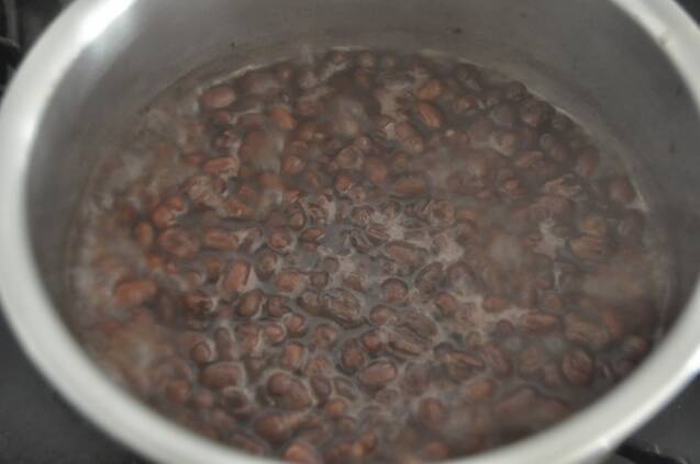 渋皮煮の煮汁で作るお汁粉の作り方の手順3