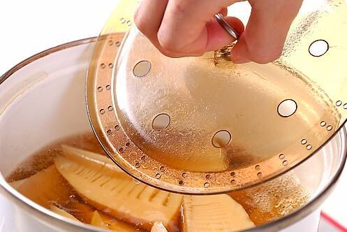 ダシじんわり！タケノコとワカメの煮物の作り方の手順4