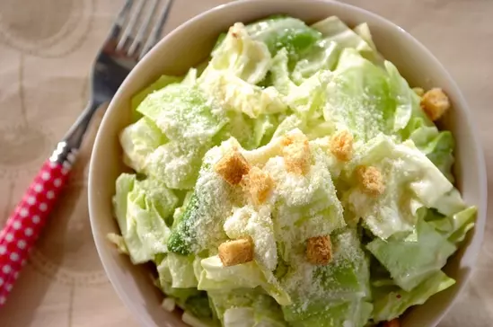 春キャベツのシーザーサラダ風 副菜 レシピ 作り方 E レシピ 料理のプロが作る簡単レシピ